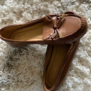 Michael Kors Tan Flat loafers